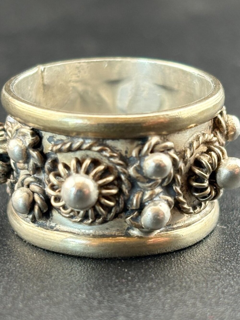 Vintage 1940 - 1970 Taxco Mexico Sterling Silver Beaded Ring Sz. 8.5 - 8.6 gm
